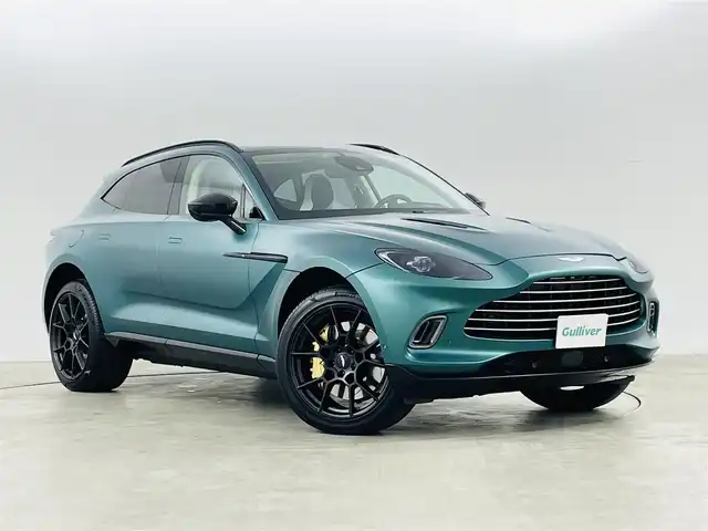 アストンマーティン Ａ・マーチン ＤＢＸ 707 福島県 2022(令4)年 0.2万km 緑 アクティブブレーキアシストシステム/・コーナーセンサー/・パーキングアシスト/パノラミックガラスルーフ/純正ワイドナビ/・BT/FM/AM/アップルカープレイ/バックカメラ/LEDヘッドライト/・フォグライト/シートヒーター/・エアーシート/純正アルミホイール付きサマータイヤ/ドラレコ/ハイエンドオーディオシステム/アイドリングストップ/プッシュスタート/・スマートキー