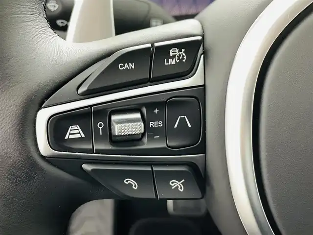 アストンマーティン Ａ・マーチン ＤＢＸ 707 福島県 2022(令4)年 0.2万km 緑 アクティブブレーキアシストシステム/・コーナーセンサー/・パーキングアシスト/パノラミックガラスルーフ/純正ワイドナビ/・BT/FM/AM/アップルカープレイ/バックカメラ/LEDヘッドライト/・フォグライト/シートヒーター/・エアーシート/純正アルミホイール付きサマータイヤ/ドラレコ/ハイエンドオーディオシステム/アイドリングストップ/プッシュスタート/・スマートキー