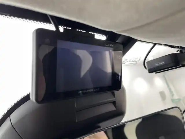 アストンマーティン Ａ・マーチン ＤＢＸ 707 福島県 2022(令4)年 0.2万km 緑 アクティブブレーキアシストシステム/・コーナーセンサー/・パーキングアシスト/パノラミックガラスルーフ/純正ワイドナビ/・BT/FM/AM/アップルカープレイ/バックカメラ/LEDヘッドライト/・フォグライト/シートヒーター/・エアーシート/純正アルミホイール付きサマータイヤ/ドラレコ/ハイエンドオーディオシステム/アイドリングストップ/プッシュスタート/・スマートキー