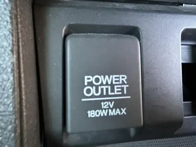 ホンダ ヴェゼル X ホンダセンシング 大阪府 2017(平29)年 9.2万km ホワイトオーキッドパール 社外ナビ　/   ＴＶ/ＣＤ／ＤＶＤ　/バックモニター　/衝突軽減ブレーキ　/レーダークルーズコントロール　/レーンキープアシスト/アイドリングストップ　/前方ドライブレコーダー　/純正フロアマット　/プッシュスタート　/スマートキー　/ＥＴＣ　/ＬＥＤ