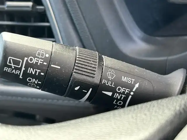 ホンダ ヴェゼル X ホンダセンシング 大阪府 2017(平29)年 9.2万km ホワイトオーキッドパール 社外ナビ　/   ＴＶ/ＣＤ／ＤＶＤ　/バックモニター　/衝突軽減ブレーキ　/レーダークルーズコントロール　/レーンキープアシスト/アイドリングストップ　/前方ドライブレコーダー　/純正フロアマット　/プッシュスタート　/スマートキー　/ＥＴＣ　/ＬＥＤ