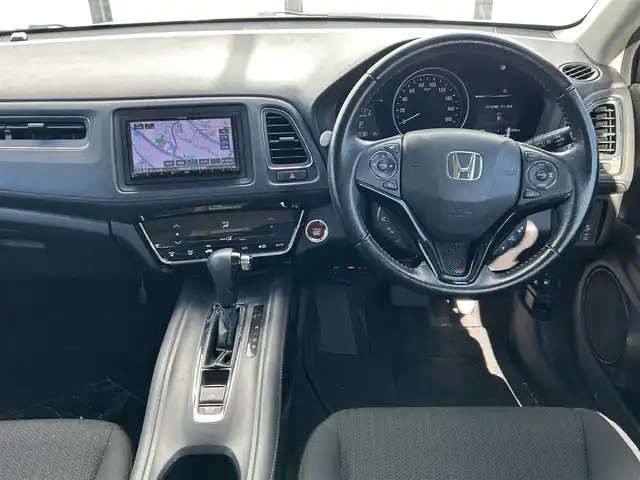ホンダ ヴェゼル X ホンダセンシング 大阪府 2017(平29)年 9.2万km ホワイトオーキッドパール 社外ナビ　/   ＴＶ/ＣＤ／ＤＶＤ　/バックモニター　/衝突軽減ブレーキ　/レーダークルーズコントロール　/レーンキープアシスト/アイドリングストップ　/前方ドライブレコーダー　/純正フロアマット　/プッシュスタート　/スマートキー　/ＥＴＣ　/ＬＥＤ