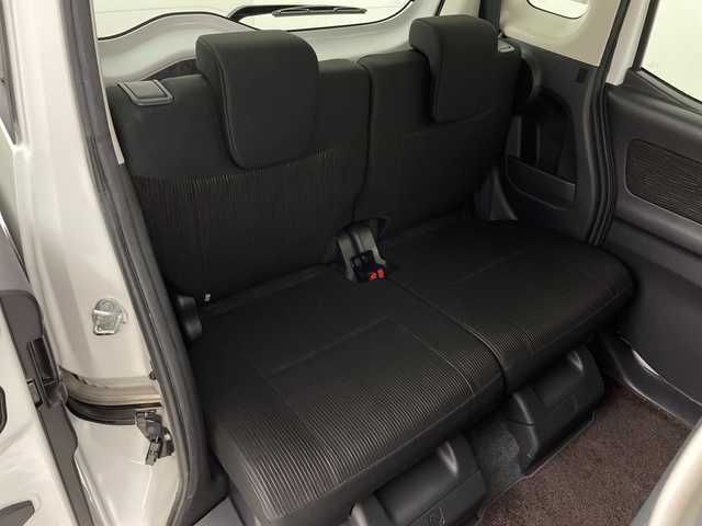 日産 デイズ ルークス ハイウェイスターX Gパッケージ 鹿児島県 2015(平27)年 5.3万km ホワイトパール 純正ナビ/（CD/DVD/BT/フルセグTV）/アラウンドビューモニター/両側パワースライドドア/オートライト/ステアリングスイッチ/アイドリングストップ/シートヒーター/シートバックテーブル/後席サーキュレーター/後席サンシェード/ETC/USB入力