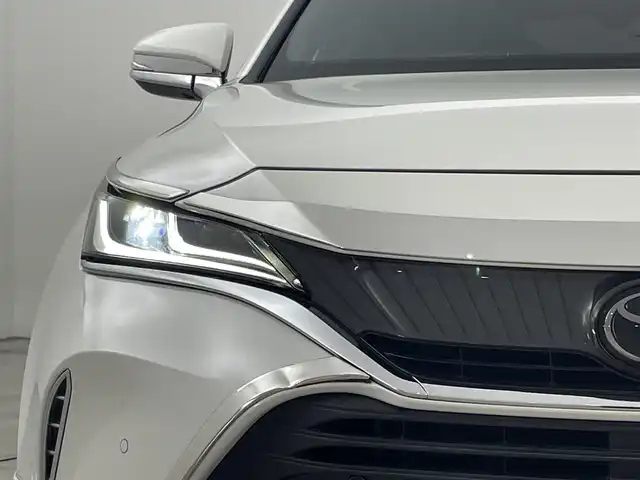 トヨタ ハリアー Z 福岡県 2021(令3)年 4.7万km ホワイトパールクリスタルシャイン モデリスタエアロ　/純正１２．３型ナビ／フルセグＴＶ　/バックカメラ　/ＪＢＬプレミアムサウンド　/デジタルルームミラー　/ビルトインETC２．０　/トヨタセーフティセンス　/レーダークルーズコントロール　/コーナーセンサー　/衝突軽減ブレーキ　/レーンキープ　/ブラインドスポットモニター　/アクセル踏み間違い防止　/ヘッドアップディスプレイ　/ハーフレザーシート　/パワーバックドア　/ＬＥＤヘッドライト　/純正１９インチアルミホイール