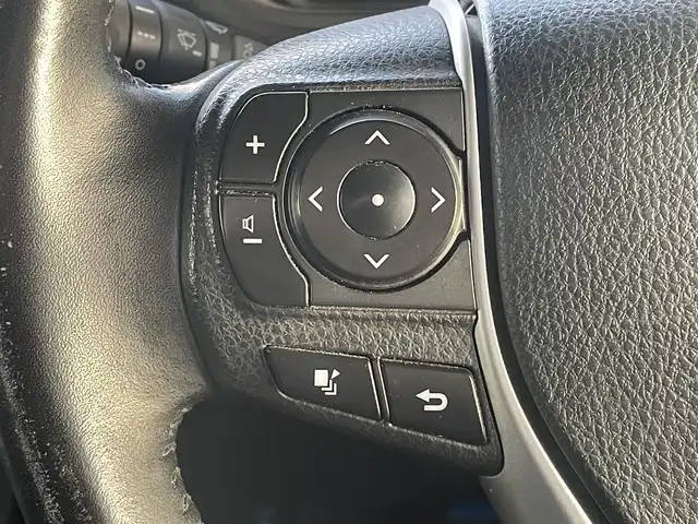 トヨタ ヴォクシー ZS 煌 岐阜県 2015(平27)年 13.9万km ホワイトパールクリスタルシャイン (株)IDOMが運営する【じしゃロン多治見店】の自社ローン対象車両になります。こちらは現金ご利用時の価格です。自社ローンご希望の方は別途その旨お申付け下さい。/アルパイン10インチナビ/11.4インチフリップダウンモニター/フルセグ/Ｂｌｕｅｔｏｏｔｈ/ＤＶＤ/ＣＤ/プッシュスタート/スマートキー/両側パワースライドドア/ＬＥＤヘッドライト/バックカメラ/ＥＴＣ　