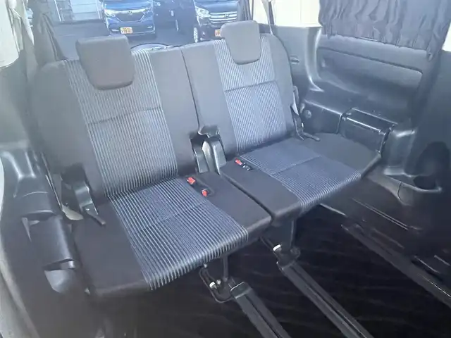 トヨタ ヴォクシー ZS 煌 岐阜県 2015(平27)年 13.9万km ホワイトパールクリスタルシャイン (株)IDOMが運営する【じしゃロン多治見店】の自社ローン対象車両になります。こちらは現金ご利用時の価格です。自社ローンご希望の方は別途その旨お申付け下さい。/アルパイン10インチナビ/11.4インチフリップダウンモニター/フルセグ/Ｂｌｕｅｔｏｏｔｈ/ＤＶＤ/ＣＤ/プッシュスタート/スマートキー/両側パワースライドドア/ＬＥＤヘッドライト/バックカメラ/ＥＴＣ　