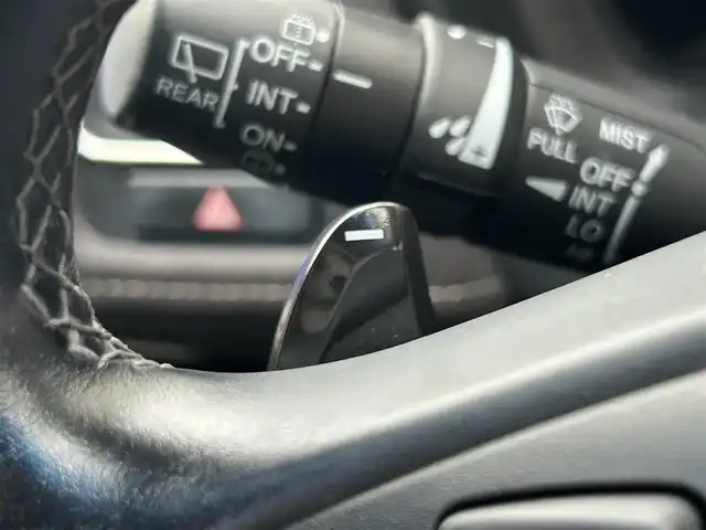 ホンダ ヴェゼル RS ホンダセンシング 福岡県 2019(令1)年 3.5万km クリスタルブラックパール 純正ナビ（VXM-197VFEi）/（ラジオ/CD/DVD/BT/フルセグTV）/アダプティブクルーズコントロール/バックカメラ/パドルシフト/前席シートヒーター/ドライブレコーダー/ビルトインETC/USB入力端子/純正18インチアルミホイール/純正フロアマット/レーンキープアシスト/横滑り防止装置/衝突被害軽減システム/オートライト/ステアリングスイッチ/アイドリングストップ/ドアバイザー/スペアキー/取扱説明書/保証書