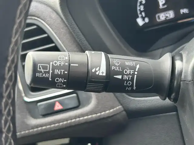 ホンダ ヴェゼル RS ホンダセンシング 福岡県 2019(令1)年 3.5万km クリスタルブラックパール 純正ナビ（VXM-197VFEi）/（ラジオ/CD/DVD/BT/フルセグTV）/アダプティブクルーズコントロール/バックカメラ/パドルシフト/前席シートヒーター/ドライブレコーダー/ビルトインETC/USB入力端子/純正18インチアルミホイール/純正フロアマット/レーンキープアシスト/横滑り防止装置/衝突被害軽減システム/オートライト/ステアリングスイッチ/アイドリングストップ/ドアバイザー/スペアキー/取扱説明書/保証書