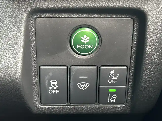 ホンダ ヴェゼル RS ホンダセンシング 福岡県 2019(令1)年 3.5万km クリスタルブラックパール 純正ナビ（VXM-197VFEi）/（ラジオ/CD/DVD/BT/フルセグTV）/アダプティブクルーズコントロール/バックカメラ/パドルシフト/前席シートヒーター/ドライブレコーダー/ビルトインETC/USB入力端子/純正18インチアルミホイール/純正フロアマット/レーンキープアシスト/横滑り防止装置/衝突被害軽減システム/オートライト/ステアリングスイッチ/アイドリングストップ/ドアバイザー/スペアキー/取扱説明書/保証書