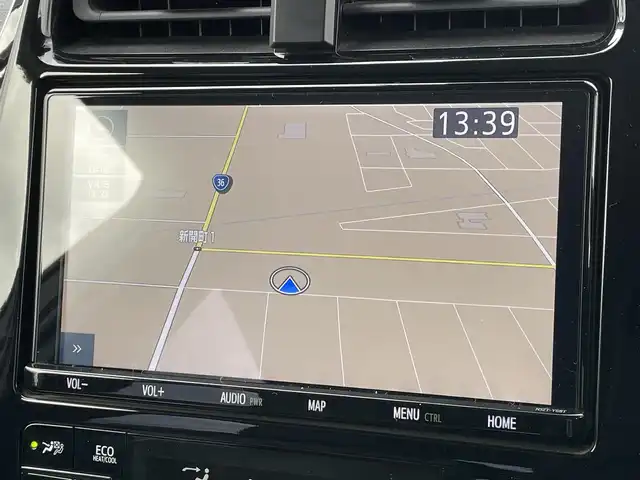 トヨタ プリウス S ツーリングセレクション 道央・札幌 2019(令1)年 4.9万km アティチュードブラックマイカ ４WD/寒冷地仕様/純正ディーラーOPナビ/CD/DVD/BT/フルセグ/トヨタセーフティセンス/プリクラッシュセーフティ/横滑り防止装置/レーダークルーズコントロール/レーンキープアシスト/パーキングアシスト/クリアランスソナー/パーキングサポートブレーキ/バックカメラ/ビルトインETC/ドライブレコーダー/EVMODE/DRIVEMODE切替/ワイパーデアイサー/前席シートヒーター/レザーシート/革巻きステアリング/ステアリングリモコン/プッシュスタート/スマートキー/LEDヘッドライト/オートライト/オートハイビーム/フォグランプ/電動格納ミラー/ヒーテッドドアミラー/ウィンカーミラー/純正フロアマット/スペアキー/純正エンジンスターター