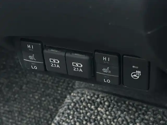 トヨタ シエンタ ハイブリッド G クエロ 福岡県 2020(令2)年 4万km ブラックマイカ 純正7型SDナビ（フルセグTV/CD/DVD/BT）全方位モニタートヨタセーフティーセンスコーナーセンサークルコン両側パワスラETCシートヒーターハンドルヒーター純正LEDヘッドライト純正フロアマットドラレコスマートキープッシュスタート
