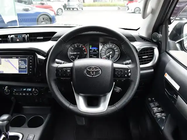 トヨタ ハイラックス Z 福岡県 2021(令3)年 2.5万km オキサイドブロンズM プリクラッシュセーフティ/純正メモリナビ/フルセグ/CD/DVD/BT/バックカメラ/純正LEDヘッドライト/純正17インチアルミホイール/純正ハードトノカバー/純正フロアマット/レーダークルーズコントロール/革巻きステアリング/ステアリングリモコン/コーナーセンサー/ETC/ディーゼルターボ/センターデフロック/レーンキープアシスト/新車時保証書/取扱説明書