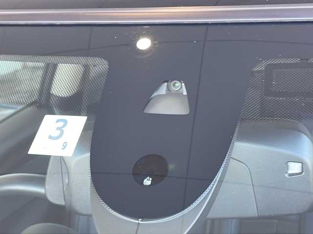 ＭＩＮＩ ＢＭＷ ミニ クーパー カムデンエディション 秋田県 2024(令6)年 0.5万km 白Ⅱ 特別仕様車/純正モニター/・AppleCarPlay/・BT/・USB/・ラジオ/シートヒーター/ステアリングスイッチ/横滑り防止装置/アイドリングストップ/電動格納ミラー/オートライト/コーナーセンサー/走行モード選択可