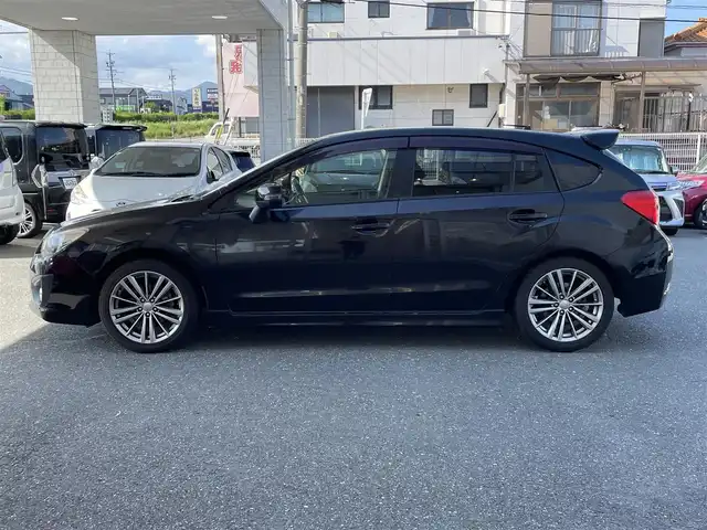 スバル インプレッサ スポーツ 2．0i－S 愛知県 2014(平26)年 7.4万km クリスタルブラックシリカ (株)IDOMが運営する【じしゃロン豊川店】の自社ローン専用車両になります。こちらは現金またはオートローンご利用時の価格です。自社ローンご希望の方は別途その旨お申付け下さい/社外SDナビ/・フルセグTV/・CD/DVD/BT/・AM.FM/ETC/クルーズコントロール/D/N席パワーシート/ハーフレザーシート/オートライト/フォグランプ/アイドリングストップ/純正17インチAW/純正フロアマット/ドアバイザー/横滑り防止システム/電動格納ウィンカーミラー