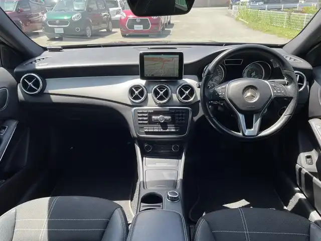 メルセデス・ベンツ ＧＬＡ１８０ 福岡県 2015(平27)年 4.5万km オリエントブラウン レーダーセーフティパッケージ　/盗難防止　/エアバック　/バックカメラ　/コーナーセンサー　/ナビ　/Ｂｌｕｅｔｏｏｔｈ　/フルセグＴＶ　/純正アルミホイール　/純正フロアマット　/プッシュスタート　/スマートキー/オートライト/LEDヘッドライト/電動リアゲート/フルフラット