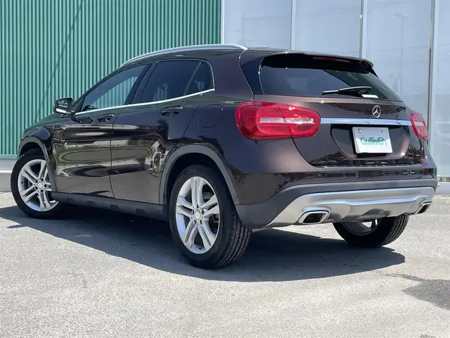 メルセデス・ベンツ ＧＬＡ１８０ 福岡県 2015(平27)年 4.5万km オリエントブラウン レーダーセーフティパッケージ　/盗難防止　/エアバック　/バックカメラ　/コーナーセンサー　/ナビ　/Ｂｌｕｅｔｏｏｔｈ　/フルセグＴＶ　/純正アルミホイール　/純正フロアマット　/プッシュスタート　/スマートキー/オートライト/LEDヘッドライト/電動リアゲート/フルフラット