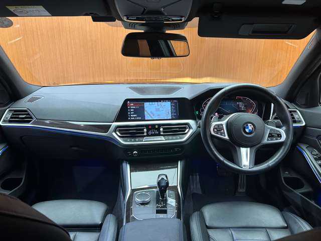 ＢＭＷ ＢＭＷ ３２０ｄ xDrive Mスポーツ 千葉県 2019(令1)年 3万km サファイアブラックP ハイラインＰＫＧ　/ＡＣＣ　/スポーツ革シート　/ナビ　/Ｂｌｕｅｔｏｏｔｈ接続　/Ｂカメラ　/シートヒーター　/電動リアゲート　/オートハイビーム　/アンビエントライト　/衝突軽減Ｂ　/ＢＳＭ　/ＬＫＡ　/ＥＴＣ　/禁煙車