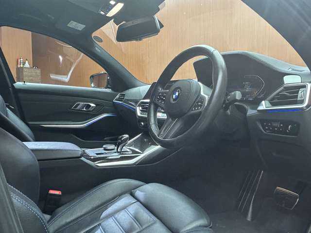 ＢＭＷ ＢＭＷ ３２０ｄ xDrive Mスポーツ 千葉県 2019(令1)年 3万km サファイアブラックP ハイラインＰＫＧ　/ＡＣＣ　/スポーツ革シート　/ナビ　/Ｂｌｕｅｔｏｏｔｈ接続　/Ｂカメラ　/シートヒーター　/電動リアゲート　/オートハイビーム　/アンビエントライト　/衝突軽減Ｂ　/ＢＳＭ　/ＬＫＡ　/ＥＴＣ　/禁煙車