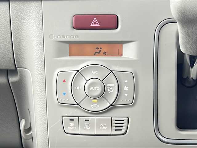 スズキ ラパン X 愛知県 2016(平28)年 4.1万km フレンチミントPM 禁煙車/7インチSDナビ/（CD/DVD/Bluetooth/フルセグTV)/衝突軽減ブレーキ/ETC/シートヒーター/アイドリングストップ/横滑り防止装置/純正アルミホイール/スマートキー/プッシュスタート/フロアマット/電動格納ミラー