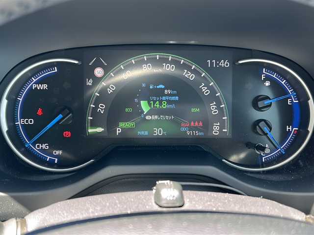トヨタ ＲＡＶ４ ハイブリッドG 茨城県 2020(令2)年 1万km ダークブルーマイカ ワンオーナー/デジタルインナーミラー/純正9インチナビゲーション/CD/DVD/Bluetooth/フルセグ/バックカメラ/トヨタセーフティセンス/・プリクラッシュセーフティ/・レーントレーシングアシスト/・レーダークルーズコントロール/・オートマチックハイビーム/・ロードサインアシスト/インテリジェントクリアランスソナー/ブラインドスポットモニター/先行車発進告知/ビルトインETC2.0/パワーバックドア/前後ドライブレコーダー/運転席パワーシート/前席シートヒーター/純正18インチAW/オートライト/LEDヘッドライト