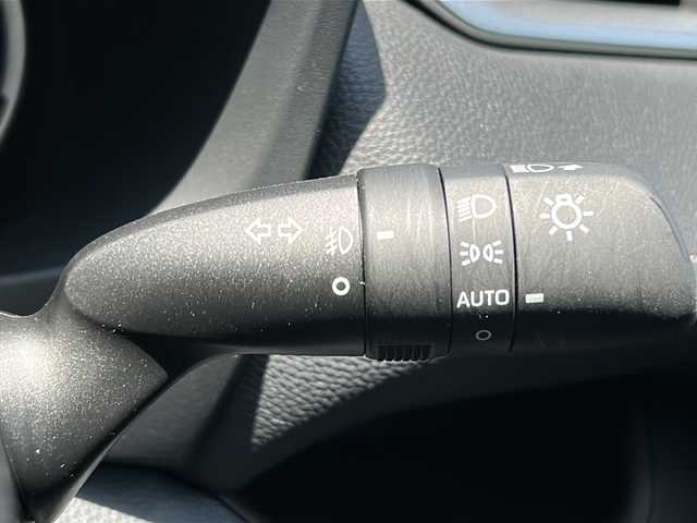 トヨタ ＲＡＶ４ ハイブリッドG 茨城県 2020(令2)年 1万km ダークブルーマイカ ワンオーナー/デジタルインナーミラー/純正9インチナビゲーション/CD/DVD/Bluetooth/フルセグ/バックカメラ/トヨタセーフティセンス/・プリクラッシュセーフティ/・レーントレーシングアシスト/・レーダークルーズコントロール/・オートマチックハイビーム/・ロードサインアシスト/インテリジェントクリアランスソナー/ブラインドスポットモニター/先行車発進告知/ビルトインETC2.0/パワーバックドア/前後ドライブレコーダー/運転席パワーシート/前席シートヒーター/純正18インチAW/オートライト/LEDヘッドライト