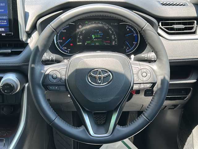 トヨタ ＲＡＶ４ ハイブリッドG 茨城県 2020(令2)年 1万km ダークブルーマイカ ワンオーナー/デジタルインナーミラー/純正9インチナビゲーション/CD/DVD/Bluetooth/フルセグ/バックカメラ/トヨタセーフティセンス/・プリクラッシュセーフティ/・レーントレーシングアシスト/・レーダークルーズコントロール/・オートマチックハイビーム/・ロードサインアシスト/インテリジェントクリアランスソナー/ブラインドスポットモニター/先行車発進告知/ビルトインETC2.0/パワーバックドア/前後ドライブレコーダー/運転席パワーシート/前席シートヒーター/純正18インチAW/オートライト/LEDヘッドライト