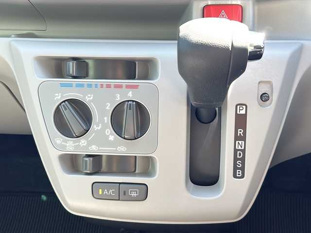 ダイハツ ミラ イース X リミテッド SAⅢ 石川県 2021(令3)年 0.6万km シャイニングホワイトパール LEDヘッドライト/パワーステアリング/パワーウィンドウ/車外バックカメラ/フルセグTV/純正フロアマット/純正アルミホイール/コーナーセンサー前後/レーンキープアシスト/オートマチックハイビーム/ダブルエアバック/衝突被害軽減システム/横滑り防止装置