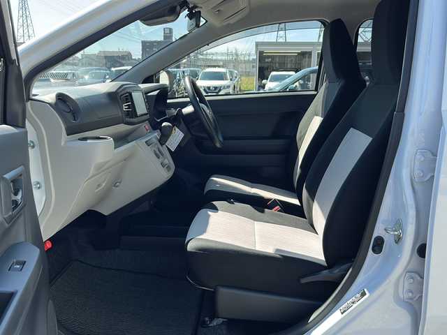 ダイハツ ミラ イース X リミテッド SAⅢ 石川県 2021(令3)年 0.6万km シャイニングホワイトパール LEDヘッドライト/パワーステアリング/パワーウィンドウ/車外バックカメラ/フルセグTV/純正フロアマット/純正アルミホイール/コーナーセンサー前後/レーンキープアシスト/オートマチックハイビーム/ダブルエアバック/衝突被害軽減システム/横滑り防止装置