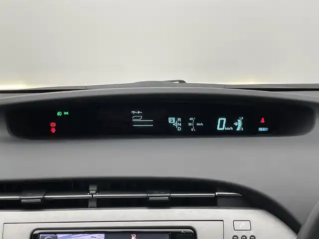 トヨタ プリウス S 愛知県 2014(平26)年 8.7万km ホワイトパールクリスタルシャイン 純正ＳＤナビ　フルセグＴＶ　ＣＤ　ＤＶＤ　Ｂｌｕｅｔｏｏｔｈ　ＥＴＣ　純正ドライブレコーダー　ビルトインＥＴＣ　オートライト　電動格納ミラー　純正フロアマット　ドアバイザー　カーテンエアバック　禁煙車