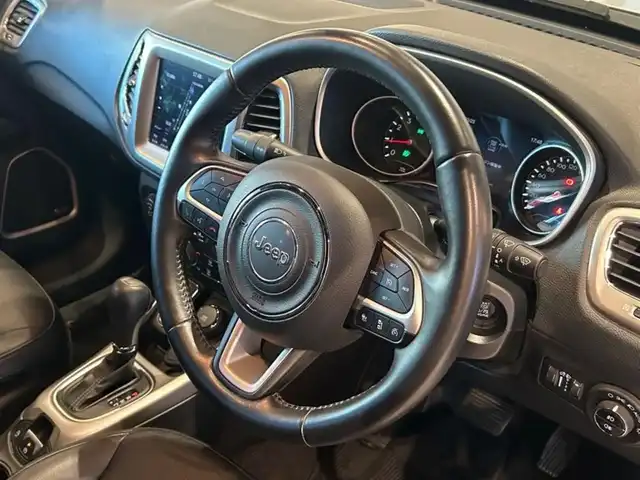 クライスラー・ジープ ジープ コンパス Sモデル 道央・札幌 2019(令1)年 3.7万km グレー 全国160台限定車（ミニマルグレー：80台）/専用19インチAW/Beats Audioプレミアムサウンド/バイキセノンヘッドライト/パワーリフトゲート/本革シート/フロントシートヒーター/ACC/ブラインドスポットモニター/レーンセンス/純正メモリナビ/フルセグテレビ/USB/BT/バックカメラ/パークセンス