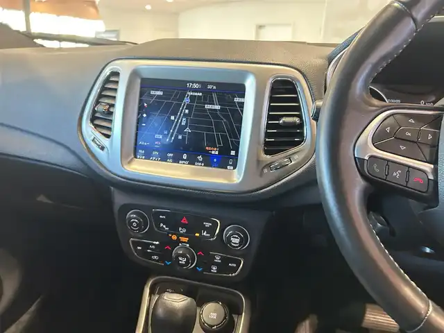 クライスラー・ジープ ジープ コンパス Sモデル 道央・札幌 2019(令1)年 3.7万km グレー 全国160台限定車（ミニマルグレー：80台）/専用19インチAW/Beats Audioプレミアムサウンド/バイキセノンヘッドライト/パワーリフトゲート/本革シート/フロントシートヒーター/ACC/ブラインドスポットモニター/レーンセンス/純正メモリナビ/フルセグテレビ/USB/BT/バックカメラ/パークセンス