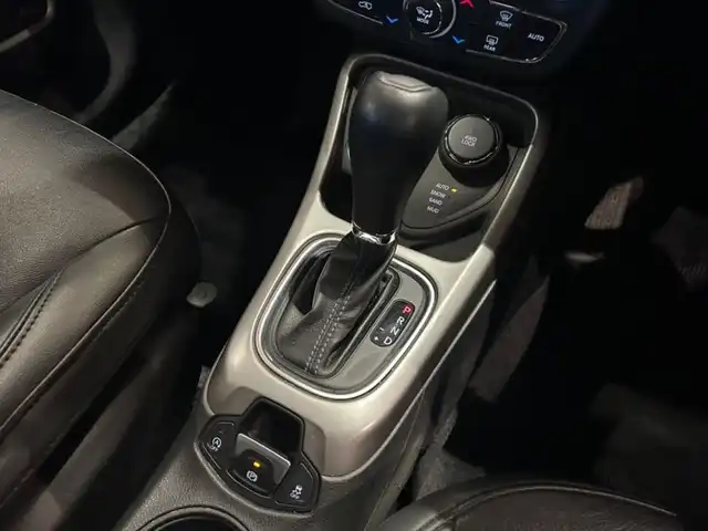 クライスラー・ジープ ジープ コンパス Sモデル 道央・札幌 2019(令1)年 3.7万km グレー 全国160台限定車（ミニマルグレー：80台）/専用19インチAW/Beats Audioプレミアムサウンド/バイキセノンヘッドライト/パワーリフトゲート/本革シート/フロントシートヒーター/ACC/ブラインドスポットモニター/レーンセンス/純正メモリナビ/フルセグテレビ/USB/BT/バックカメラ/パークセンス