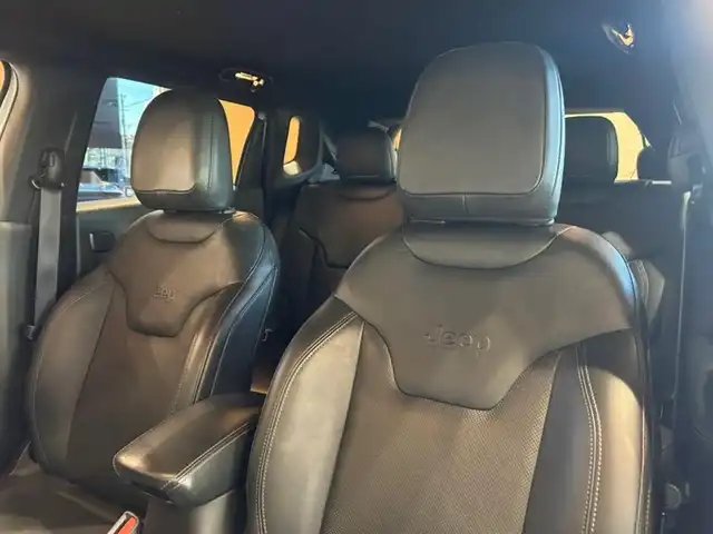 クライスラー・ジープ ジープ コンパス Sモデル 道央・札幌 2019(令1)年 3.7万km グレー 全国160台限定車（ミニマルグレー：80台）/専用19インチAW/Beats Audioプレミアムサウンド/バイキセノンヘッドライト/パワーリフトゲート/本革シート/フロントシートヒーター/ACC/ブラインドスポットモニター/レーンセンス/純正メモリナビ/フルセグテレビ/USB/BT/バックカメラ/パークセンス