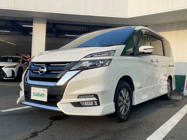 日産 セレナ e－パワー ハイウェイスター V 京都府 2018(平30)年 6.7万km ブリリアントホワイトパール 純正９インチナビ　アラウンドビューモニター　後席フリップダウンモニター　プロパイロット　両側パワースライドドア　ＬＥＤヘッドライト　純正ドライブレコーダー　ビルトインＥＴＣ　コーナーセンサー　禁煙車