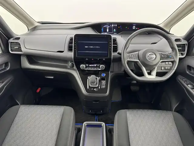日産 セレナ e－パワー ハイウェイスター V 福岡県 2022(令4)年 3.6万km ブリリアントホワイトパール 純正１０型ナビ　/全方位カメラ　/デジタルルームミラー　/プロパイロット　/コーナーセンサー　/エマージェンシーブレーキ　/レーンキープ　/ＢＳＷ　/両側電動スライドドア　/シートヒーター　/ステアリングヒーター　/ＬＥＤヘッドライト