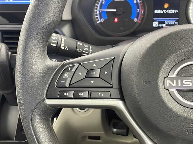 日産 ルークス X 栃木県 2023(令5)年 5.8万km スパークリングレッドM 9型純正ディスプレイオーディオ/　　Bluetooth/スマホ連携/AM/FM/アラウンドビューモニター/ビルトインETC/オートハイビーム/フロント&バックソナー/インテリジェント エマージェンシーブレーキ/踏み間違い衝突防止アシスト/車線逸脱防止支援システム/車線逸脱警報/標識認識機能/先行車発進お知らせ/純正ドライブレコーダー/片側パワースライドドア/ハンズフリードア/純正フロアマット/オートライト/LEDヘッドライト/プッシュスタート/スマートキー/スペア１本