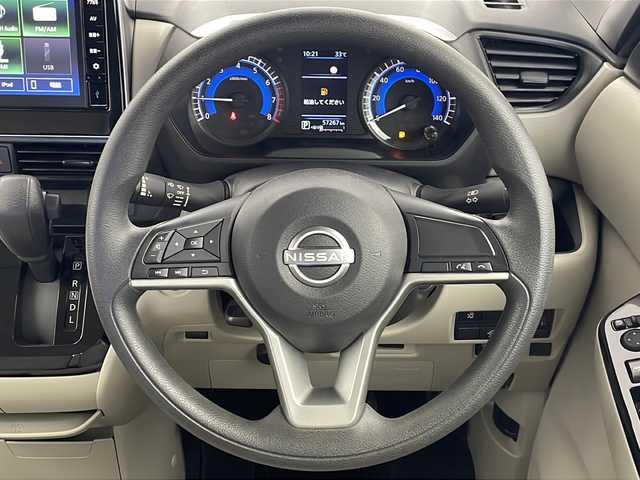 日産 ルークス X 栃木県 2023(令5)年 5.8万km スパークリングレッドM 9型純正ディスプレイオーディオ/　　Bluetooth/スマホ連携/AM/FM/アラウンドビューモニター/ビルトインETC/オートハイビーム/フロント&バックソナー/インテリジェント エマージェンシーブレーキ/踏み間違い衝突防止アシスト/車線逸脱防止支援システム/車線逸脱警報/標識認識機能/先行車発進お知らせ/純正ドライブレコーダー/片側パワースライドドア/ハンズフリードア/純正フロアマット/オートライト/LEDヘッドライト/プッシュスタート/スマートキー/スペア１本
