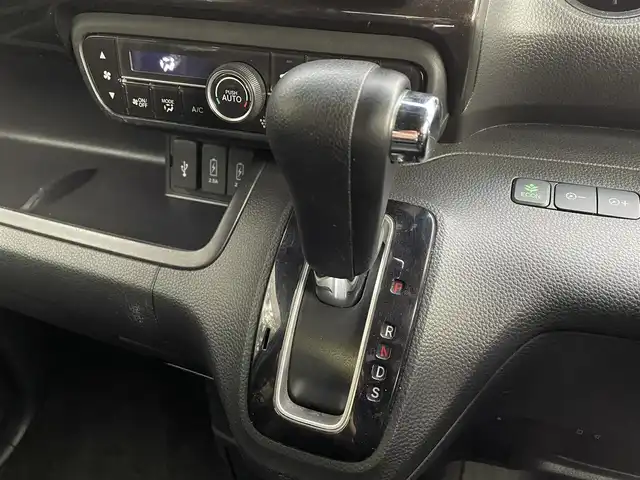 ホンダ Ｎ ＢＯＸ カスタム G L ターボ ホンダセンシング 栃木県 2018(平30)年 9.1万km クリスタルブラックパール (株)IDOMが運営する【じしゃロン宇都宮店】の自社ローン専用車両になります。こちらは現金またはオートローンご利用時の価格です。自社ローンご希望の方は別途その旨お申付け下さい/禁煙車/両側パワースライドドア/純正ＳＤナビ/Ｂｌｕｅｔｏｏｔｈ接続/バックカメラ/フルセグＴＶ/サンシェード/ＩＳＯＦＩＸ/カーテンエアバック/ＵＳＢ端子/スマートキー/プッシュスタート/ＥＴＣ