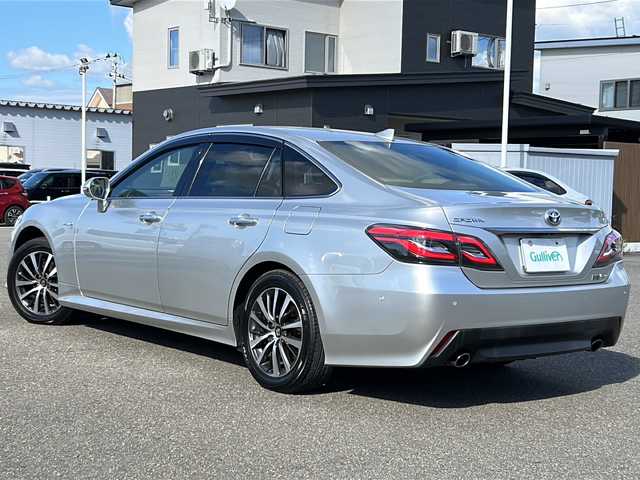 トヨタ クラウン ハイブリッド G Four 秋田県 2019(令1)年 6万km プレシャスシルバー 純正メモリナビ/Bluetooth、CD/DVD、フルセグTV/全方位カメラ/ETC/前後ドライブレコーダー/レーダークルーズコントロール/前席パワーシート/前席シートヒーター/ステアリングヒーター/純正17インチAW/社外AW付きスタッドレスタイヤ積込