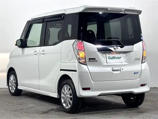 日産 デイズ ルークス X Vセレ +SeftyⅡ 大阪府 2014(平26)年 1.5万km 白 純正9incナビTV 360カメラ シートヒーター 衝突軽減ブレーキ レーンアシスト オートハイビーム スマートキー プッシュスタート パワースライドドア 前後ドライブレコーダー ETC