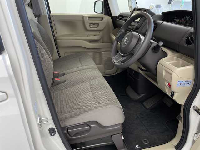 ホンダ Ｎ ＢＯＸ G 岐阜県 2018(平30)年 5.7万km プラチナホワイトパール 社外７型ＳＤナビ　/フルセグＴＶ/Ｂｌｕｅｔｏｏｔｈ/ＤＶＤ　/ハンズフリースライドドア　/サイドバイザー　/純正フロアマット　/横滑り防止装置　/ＨＩＤライト　/スマートキー　/プッシュスタート