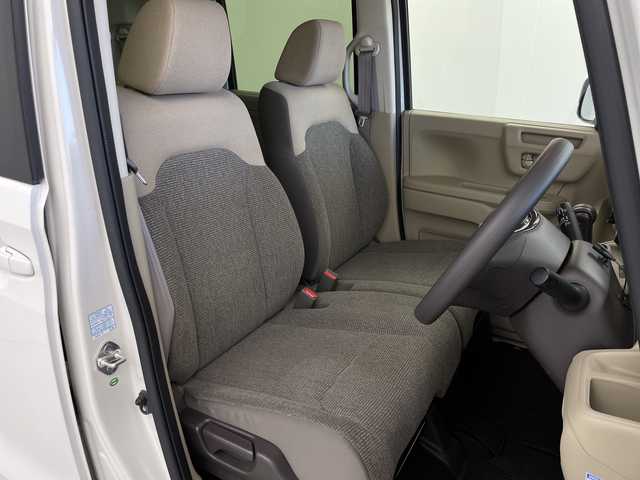 ホンダ Ｎ ＢＯＸ G 岐阜県 2018(平30)年 5.7万km プラチナホワイトパール 社外７型ＳＤナビ　/フルセグＴＶ/Ｂｌｕｅｔｏｏｔｈ/ＤＶＤ　/ハンズフリースライドドア　/サイドバイザー　/純正フロアマット　/横滑り防止装置　/ＨＩＤライト　/スマートキー　/プッシュスタート