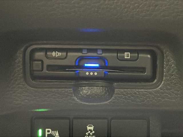 ホンダ Ｎ ＢＯＸ カスタム L 千葉県 2023(令5)年 2.8万km プラチナホワイトパール 衝突軽減ブレーキ/レーンキープアシスト/SDナビ/（フルセグ/Bluetooth/USB/FM/AM）/バックカメラ/ETC/ドライブレコーダー（前後）/アイドリングストップ/パワースライドドア/LEDヘッドライト/電動格納ミラー