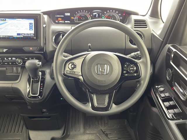 ホンダ Ｎ ＢＯＸ カスタム L 千葉県 2023(令5)年 2.8万km プラチナホワイトパール 衝突軽減ブレーキ/レーンキープアシスト/SDナビ/（フルセグ/Bluetooth/USB/FM/AM）/バックカメラ/ETC/ドライブレコーダー（前後）/アイドリングストップ/パワースライドドア/LEDヘッドライト/電動格納ミラー