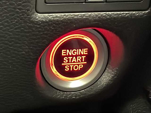 ホンダ Ｎ ＢＯＸ カスタム L 千葉県 2023(令5)年 2.8万km プラチナホワイトパール 衝突軽減ブレーキ/レーンキープアシスト/SDナビ/（フルセグ/Bluetooth/USB/FM/AM）/バックカメラ/ETC/ドライブレコーダー（前後）/アイドリングストップ/パワースライドドア/LEDヘッドライト/電動格納ミラー