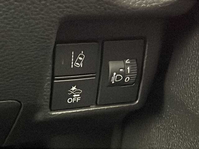 ホンダ Ｎ ＢＯＸ カスタム L 千葉県 2023(令5)年 2.8万km プラチナホワイトパール 衝突軽減ブレーキ/レーンキープアシスト/SDナビ/（フルセグ/Bluetooth/USB/FM/AM）/バックカメラ/ETC/ドライブレコーダー（前後）/アイドリングストップ/パワースライドドア/LEDヘッドライト/電動格納ミラー