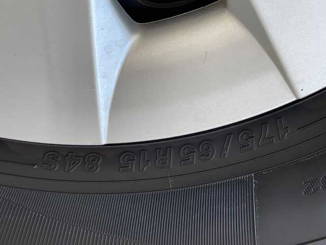 トヨタ ポルテ G 愛知県 2015(平27)年 3.7万km クリームベージュ 純正ナビ/片側パワースライド/シートヒーター/フルセグ/Bluetooth/バックカメラ/ドライブレコーダー/ETC/衝突軽減システム/ステアリングスイッチ/スマートキー/プッシュスタート