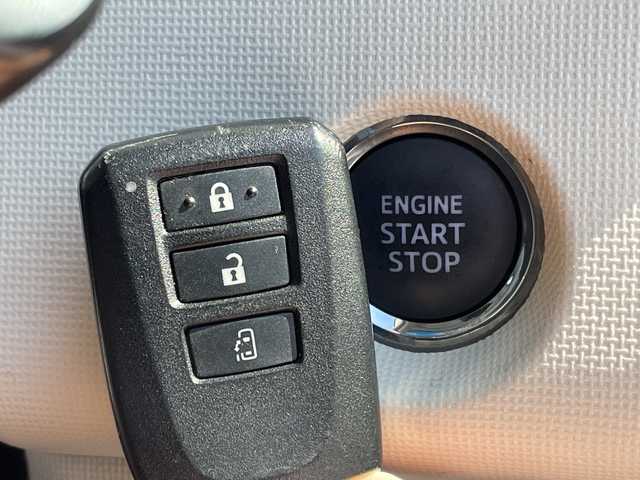 トヨタ ポルテ G 愛知県 2015(平27)年 3.7万km クリームベージュ 純正ナビ/片側パワースライド/シートヒーター/フルセグ/Bluetooth/バックカメラ/ドライブレコーダー/ETC/衝突軽減システム/ステアリングスイッチ/スマートキー/プッシュスタート