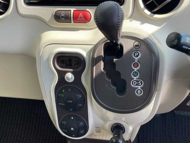 トヨタ ポルテ G 愛知県 2015(平27)年 3.7万km クリームベージュ 純正ナビ/片側パワースライド/シートヒーター/フルセグ/Bluetooth/バックカメラ/ドライブレコーダー/ETC/衝突軽減システム/ステアリングスイッチ/スマートキー/プッシュスタート