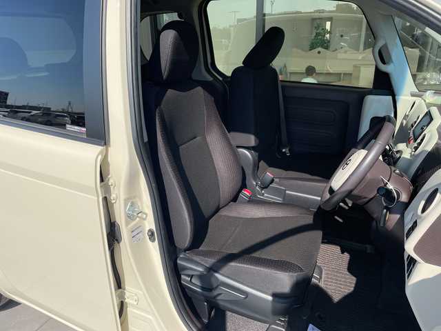 トヨタ ポルテ G 愛知県 2015(平27)年 3.7万km クリームベージュ 純正ナビ/片側パワースライド/シートヒーター/フルセグ/Bluetooth/バックカメラ/ドライブレコーダー/ETC/衝突軽減システム/ステアリングスイッチ/スマートキー/プッシュスタート